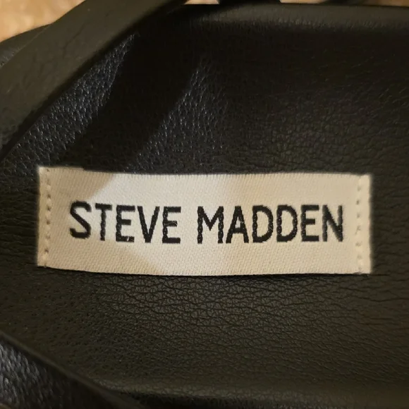 Steve Madden Strappy Black Platform Sandals - Picture 2 of 7